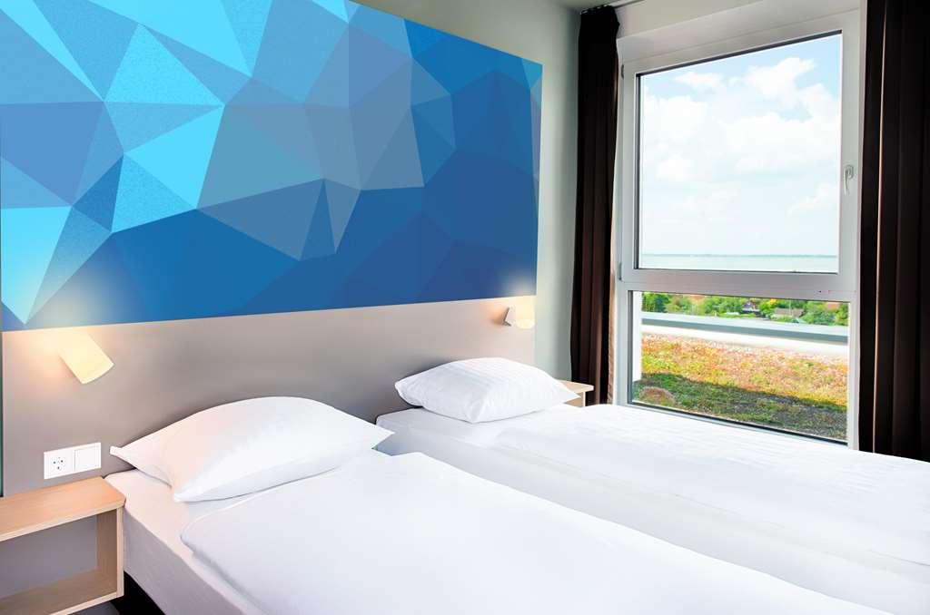 B&B Hotel Villingen-Schwenningen Pokoj fotografie